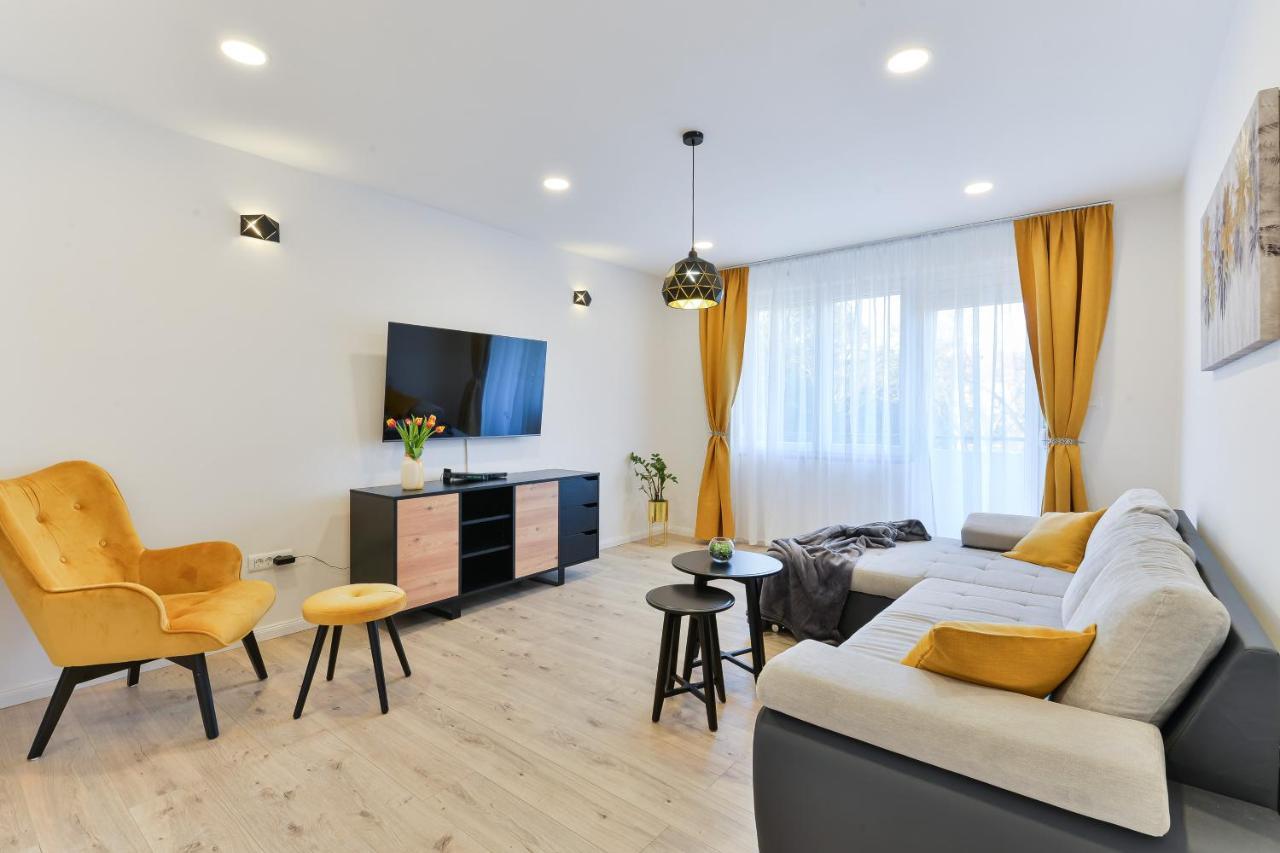 Zara Lumina Apartment Esterno foto