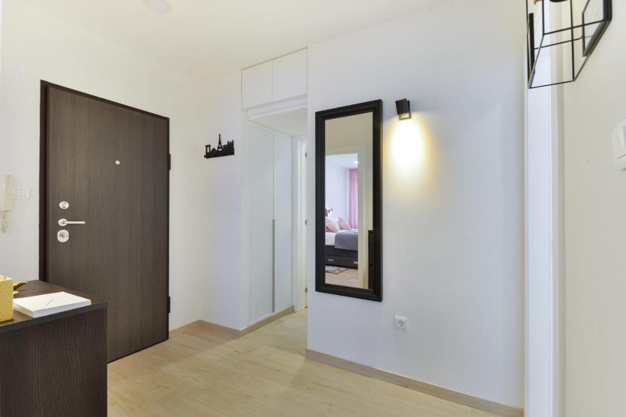 Zara Lumina Apartment Esterno foto
